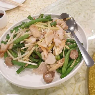 Stir Fried String Beans & Sea Clams w/yellow leek
