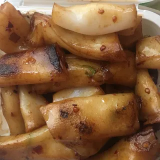 609. XO Stir-Fried Rice Noodle Rolls in Chili Sauce