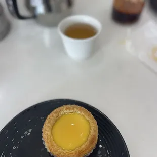 Egg custard tart