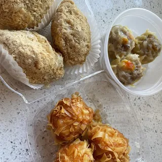 3 Pieces Taro Fuzzball (Pork)