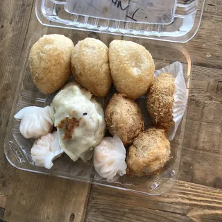 3 Pieces Pan Fried Chicken Potsticker