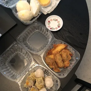 3 Pieces Steamed Egg Custard Bun