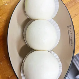 Steamed Creamy Bun