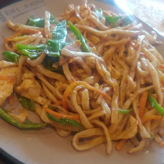 Chicken Stir-Fried Noodle