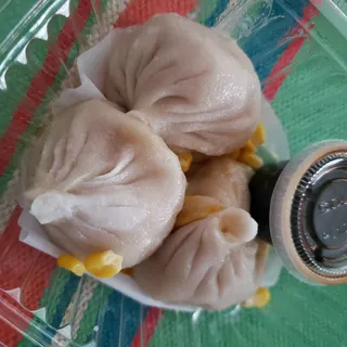 Shanghai Juice Pork and Crabmeat Dumpling