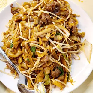 Beef chow fun