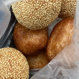 Sesame ball and stuffed meat dumpling