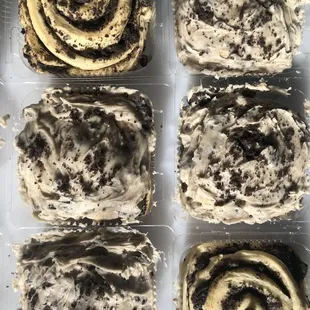 a tray of cookies and cream rolls