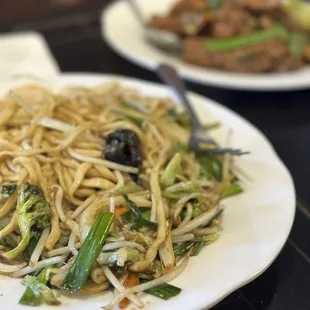 Vegetarian noodles