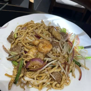Combination Chow Mein