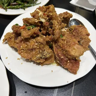 Pork Chops with Garlic Sauce