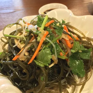 Seaweed & Bean Curd in a Vinegar Dressing