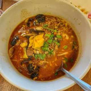 Hot & Sour Minced Pork Noodle Soup