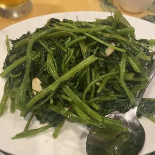 V4. Sauted Water Spinach