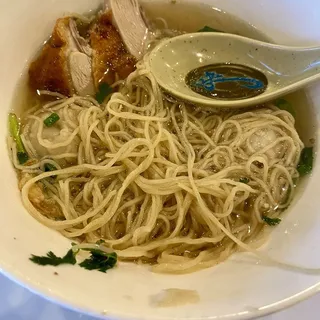 NS4. Roast Duck Noodle Soup