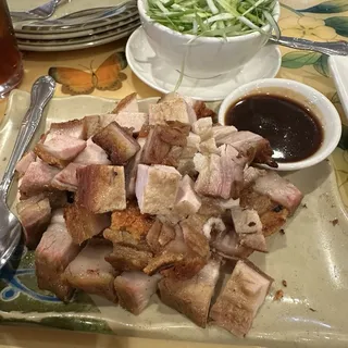 P5. Pork Chops with Garlic Sauce