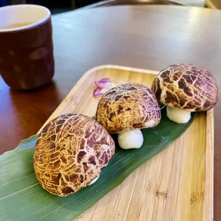 G5. Wild Mushroom Baos