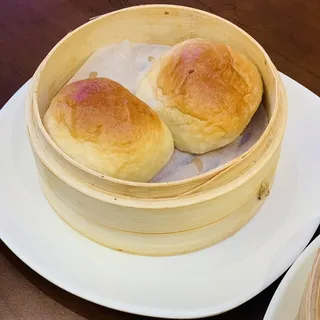 D7. Roasted Pork Bun Cha Siu Bao