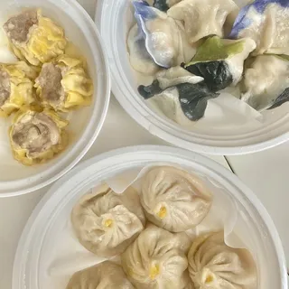 B9. Steamed Pork Shumai