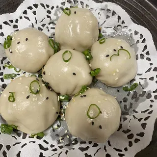 P1. Tiny Buns with Pork