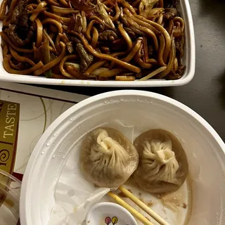 F3. Beef Stir Fried Noodle