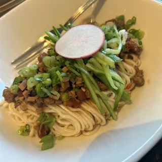 Noodles with Diced Beef & Szechuan Peppers