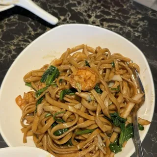 Shrimp Fried Noodles