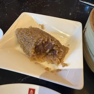 Kurobuta Pork Sticky Rice Wrap (1 each)