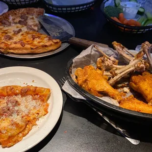 6 pepper 6 Pepper (Dry Rub) sausage pizza