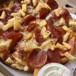 Pineapple Pepperoni Small Pizza