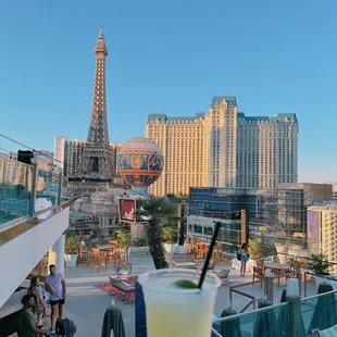 Dine in Movies at Boulevard Pool