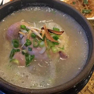 / Ginseng Chicken Soup with Medicinal Herb