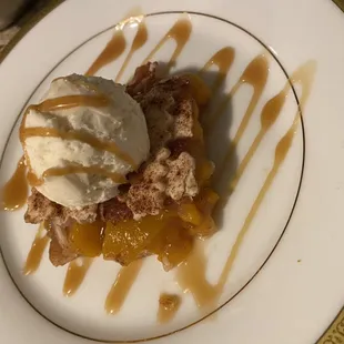 Peach Cobbler a la mode