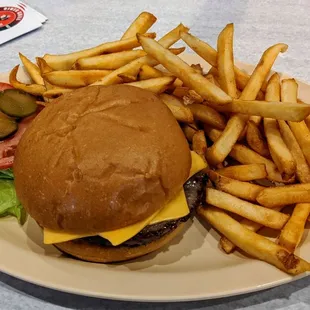 Cheeseburger &amp; Fries