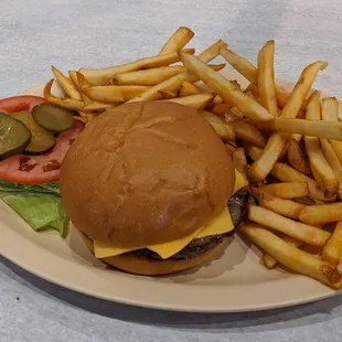 Cheeseburger &amp; Fries