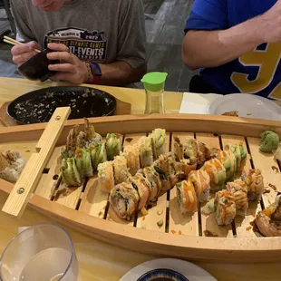 Shrimp Tempura Roll Spicy California Roll PGH Roll Benny Roll Golden Gate Roll (6pcs) Beauty Alaska Roll 10 Piece Mango Roll