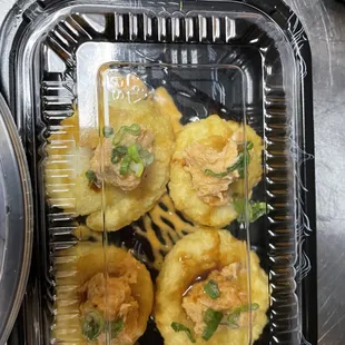a tray of fried food