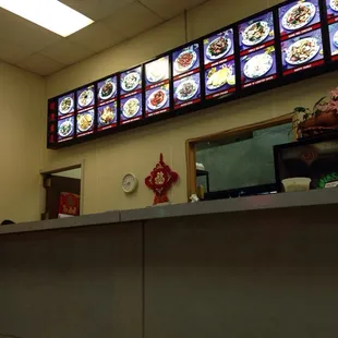 Picture menu is only about half of the regular one