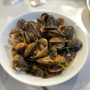 Clams in black bean sauce - very plump and tasty!