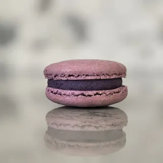 Ube Macaron