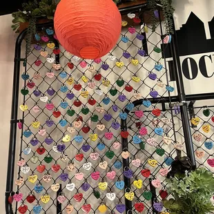 Cute interactive guest decor