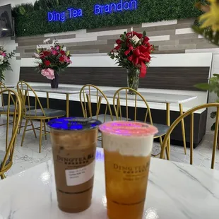 Coffee with sea cream and jasmine tea with sea cream