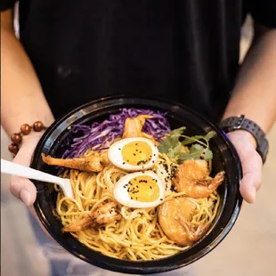 Garlic Noodle with shrimp