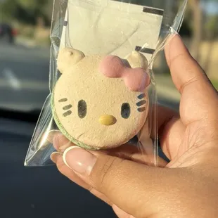 hello kitty macaroons