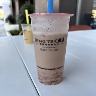 Strawberry Milk Tea, lychee jelly, 50/50