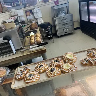 donuts, food, dough desserts