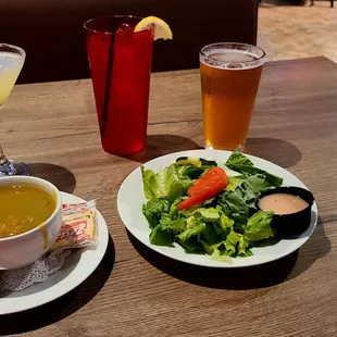 Dinners come with choice of soup or house salad.  I had the Split Pea soup, and Greg had the salad with with house vinaigrette.