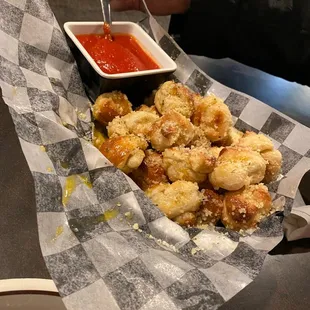 Garlic knots are 10/10