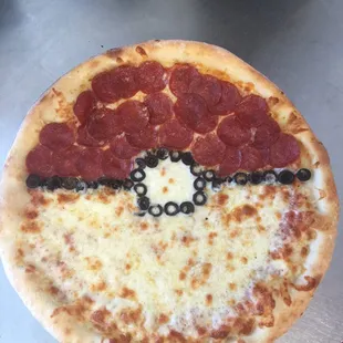 Pokéball pizza