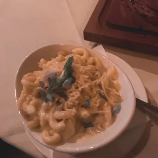 Macaroni A La Quatro Fromage